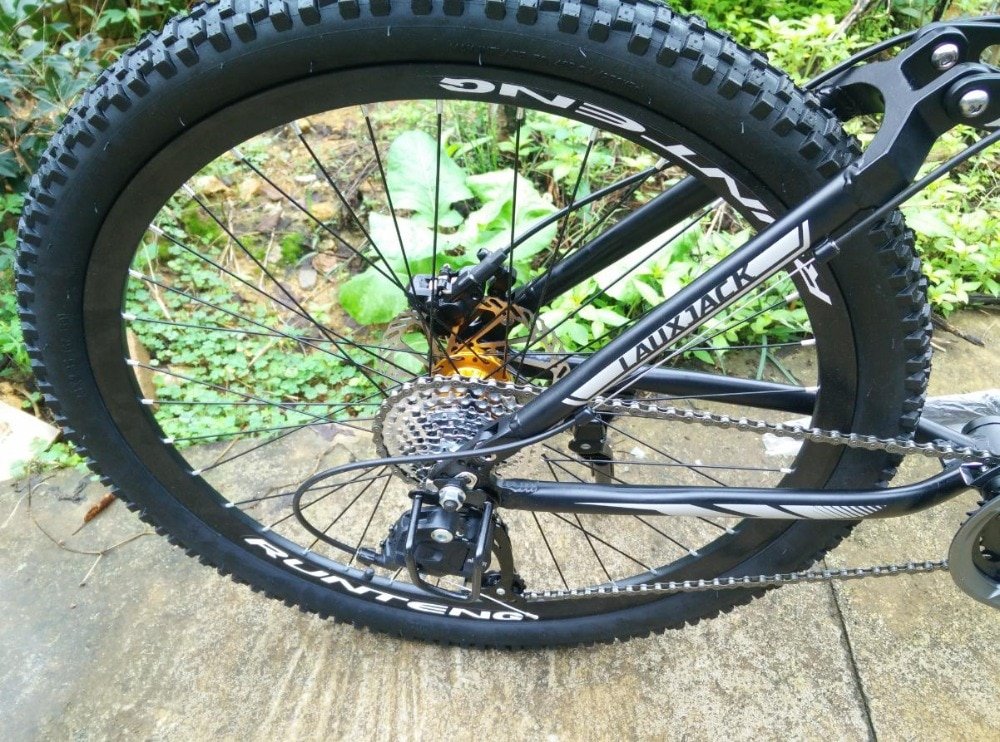 biciclete full suspension dirt bike